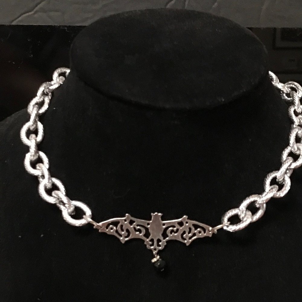 Bat Choker Silver Chunky Necklace Gothic Chain Punk Rock Biker Goth Collar - Picture 5 of 6